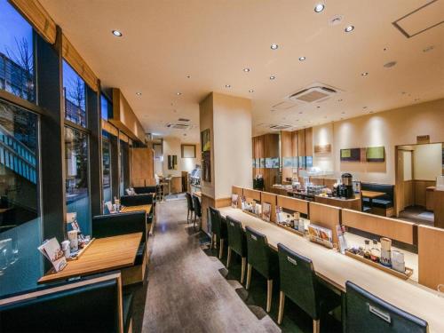 Four Points Flex by Sheraton Shin Osaka - Facilities and Services