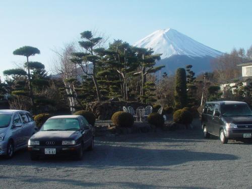 Fujimien - Facilities and Services