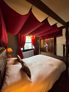 Golden Fleece York - Accommodation Options