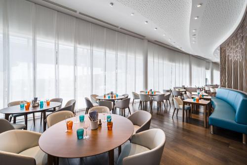 Golden Tulip Marseille Euromed - Dining and Culinary Experiences