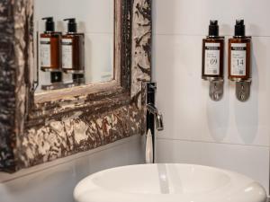 Grand Hotel Lafayette - Location and Accessibility
