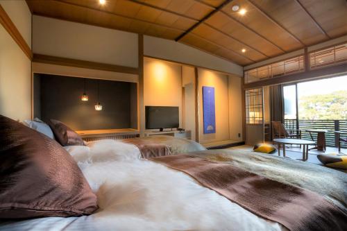 Grandia Housen - Facilities and Amenities