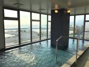Green Rich Hotel Okinawa Nago (Artificial Hot Spring Futamata Yunohana) - Exceptional Facilities