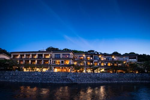 Hanayashiki Ukifune-en - Amenities and Services