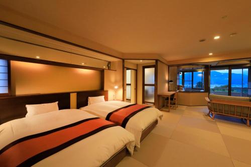 Hayamakan - Accommodation Options