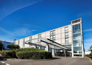Hilton London Croydon - Nearby Attractions and Accessibility
