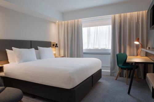 Holiday Inn Bolton Centre, an IHG Hotel - Rooms and Accommodation