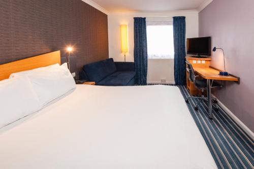 Holiday Inn Express Bristol Filton, an IHG Hotel - Dining Options