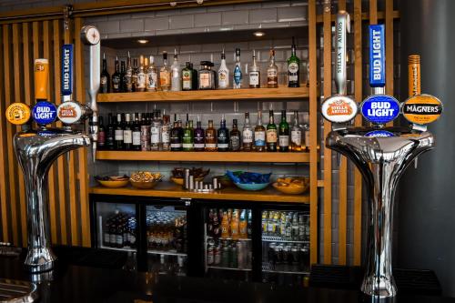 Holiday Inn Express Leeds City Centre - Armouries, an IHG Hotel - Amenities and Facilities
