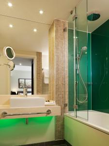 Holiday Inn London - Whitechapel, an IHG Hotel - Amenities and Facilities