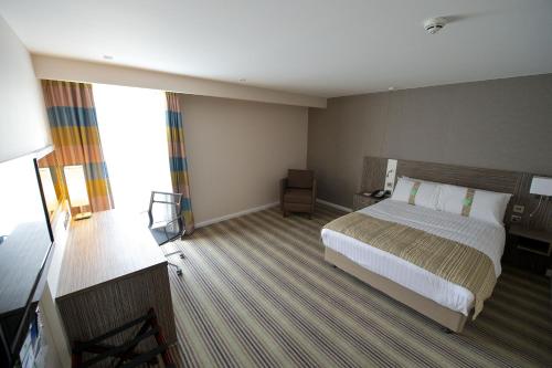 Holiday Inn Southend, an IHG Hotel - Facilities and Services
