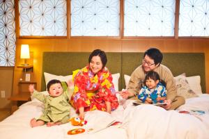 Honjin Hiranoya Kachoan Review - Nearby Attractions