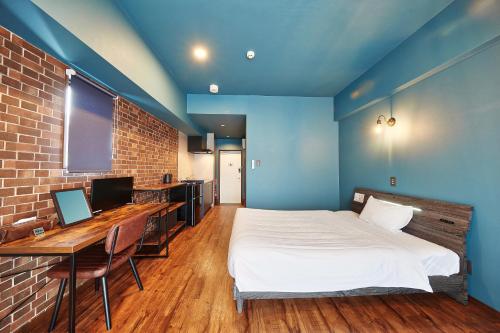 Hotel 385 - Hotel Overview