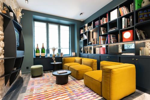 Hotel Amoi Paris - Location and Guest Experience
