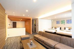 HOTEL COCON - Check-In Process