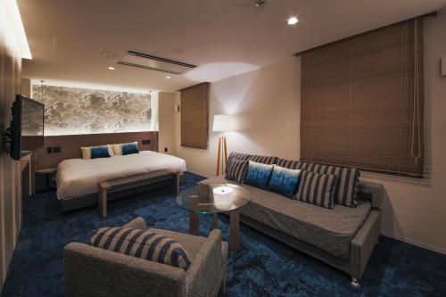 Hotel Code Shinsaibashi - Accommodation Options