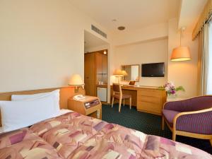 Hotel Crown Palais Hamamatsu - Room Types and Features