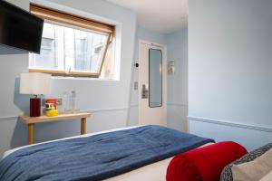Hotel De Saint Germain - Saint-Germain-Des-Prés - Guest Reviews and Ratings