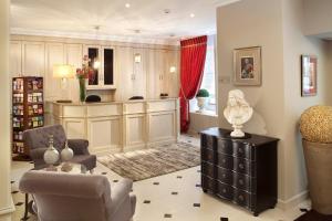 Hotel Des Comédies - Guest Experience and Amenities