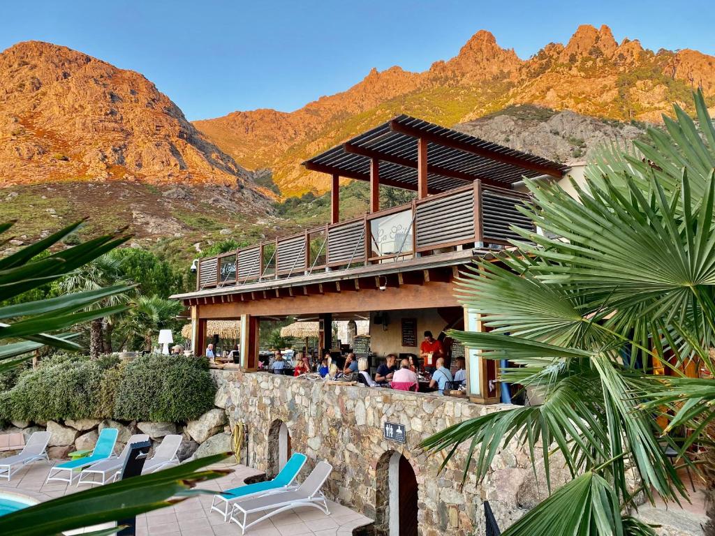 Hotel Domaine A Flatta - Outdoor Facilities and Wellness