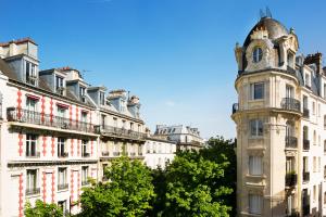 Hotel Du Mont Dore Batignolles - Guest Ratings and Reviews