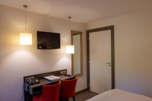 Hotel Etang Du Moulin by Celine - Dining and Guest Experience