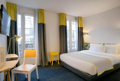 Hotel George - Astotel - Room Amenities and Comfort
