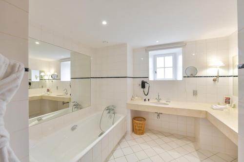 Hotel Golf Château De Chailly - Gourmet Dining Experience