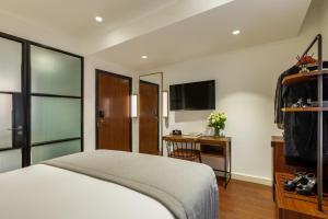 Hotel Indigo London - 1 Leicester Square, an IHG Hotel - Amenities and On-Site Services