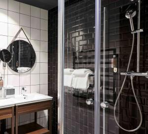 Hotel Konti Bordeaux by HappyCulture - Prime Location and Accessibility