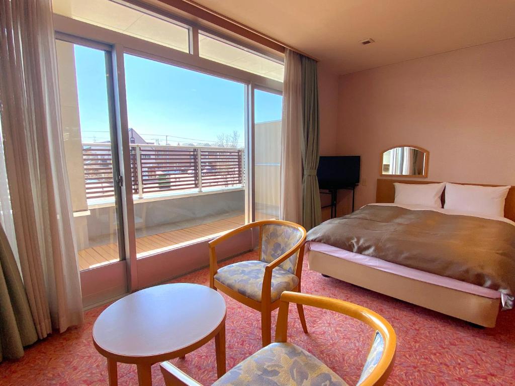 Hotel Lavenir Review