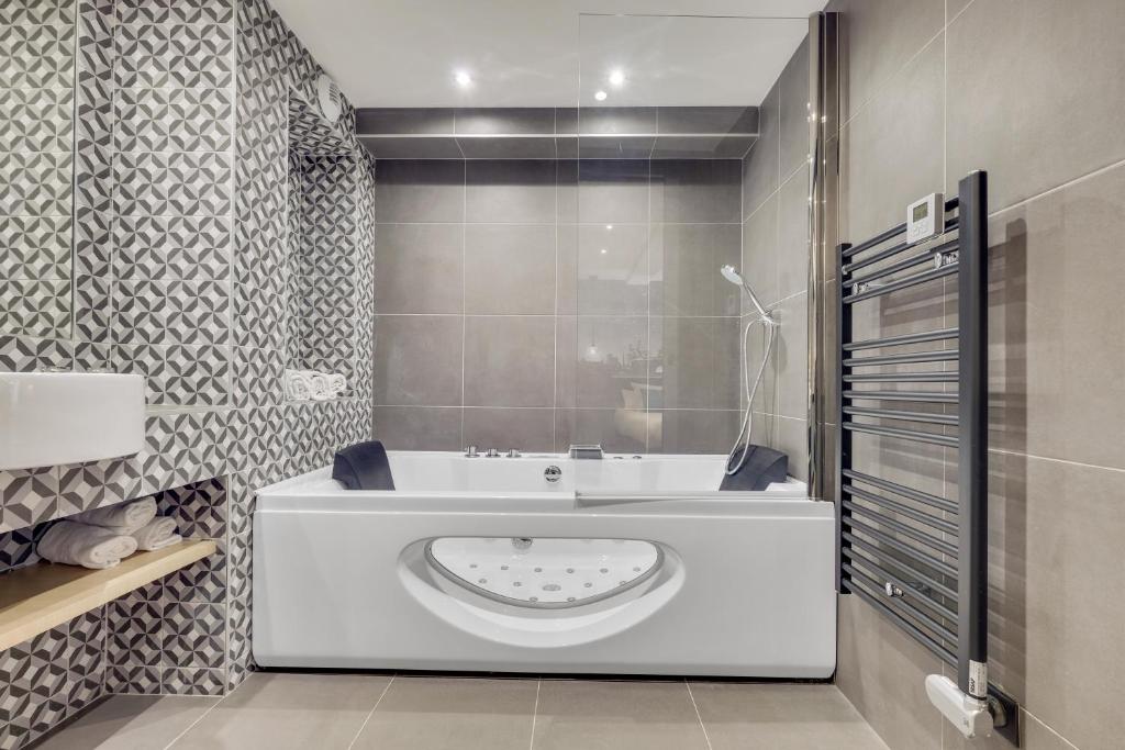 Hotel Lucien & Marinette - Guest Experiences and Reviews