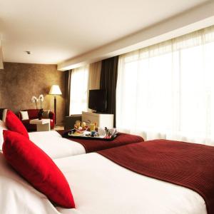 Hotel Montaigne & Spa - Facilities and Location