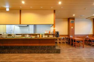 Hotel Naniwa Shinsekaimae - Hotel Facilities and Services