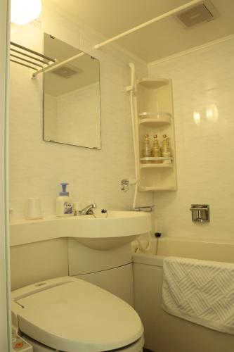 Hotel New Takada - Room Amenities and Features