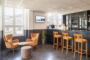 Hotel of the Lilies - Exceptional Amenities and Guest Experience