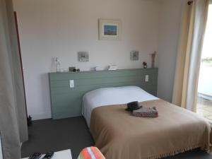 Hotel of the Little Beach - Hotel Location and Overview