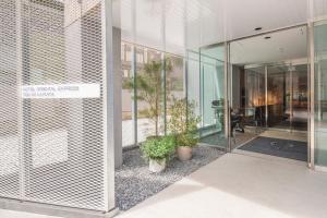 Hotel Oriental Express Tokyo Kamata - Amenities and Services