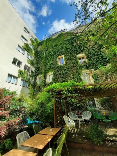 Hotel Paris Louis Blanc - Facilities and Amenities