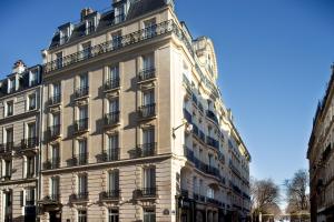 Hotel Perreyve - Luxembourg Garden - Cozy Accommodations