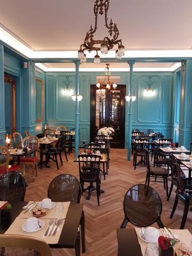 Hotel Peyris Opera - Location and Guest Reviews