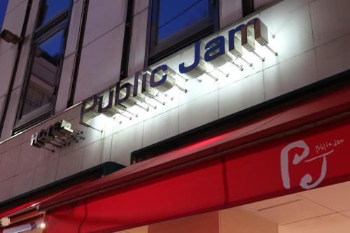 Hotel Public Jam - Location and Accessibility