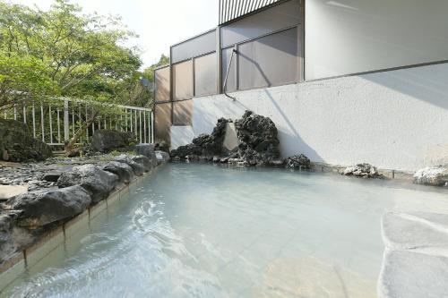 Hotel Ra Kuun - Amenities and Services