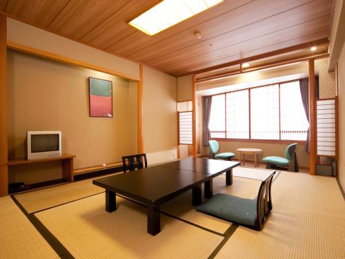 Hotel Ravie Kawaryo - Amenities and Services Offered