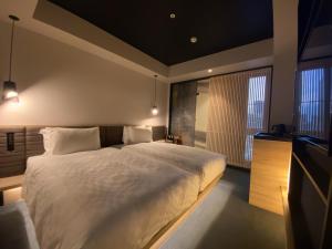 Hotel Resol Trinity Osaka - Rooms and Amenities
