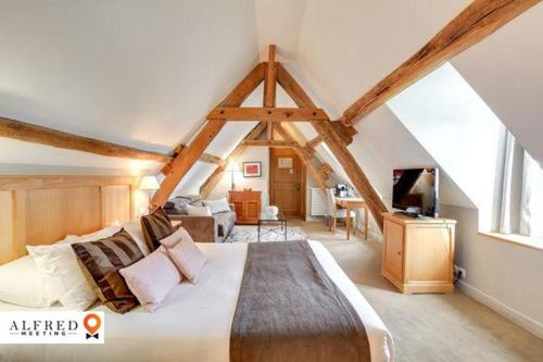 Hotel Saint-Laurent, The Originals Relais - Dining Options