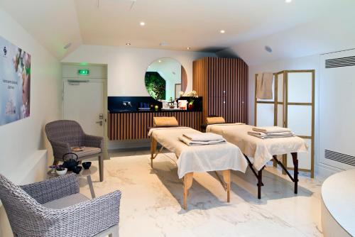 Hotel Saint-Petersburg Opera & Spa - Guest Experience and Reviews