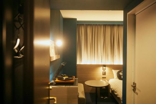 Hotel She, Osaka - Room Features