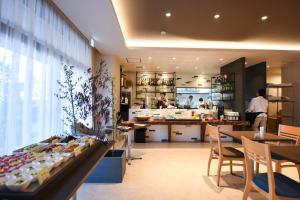 Hotel Showmeikan - Rooms and Amenities