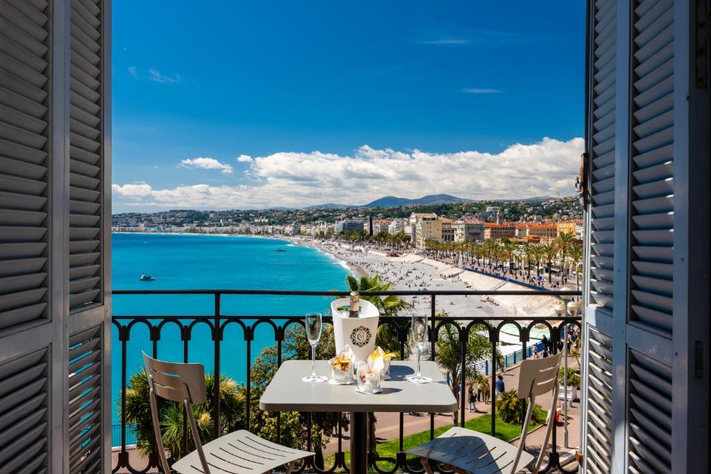 Hotel Suisse - Guest Experiences and Reviews